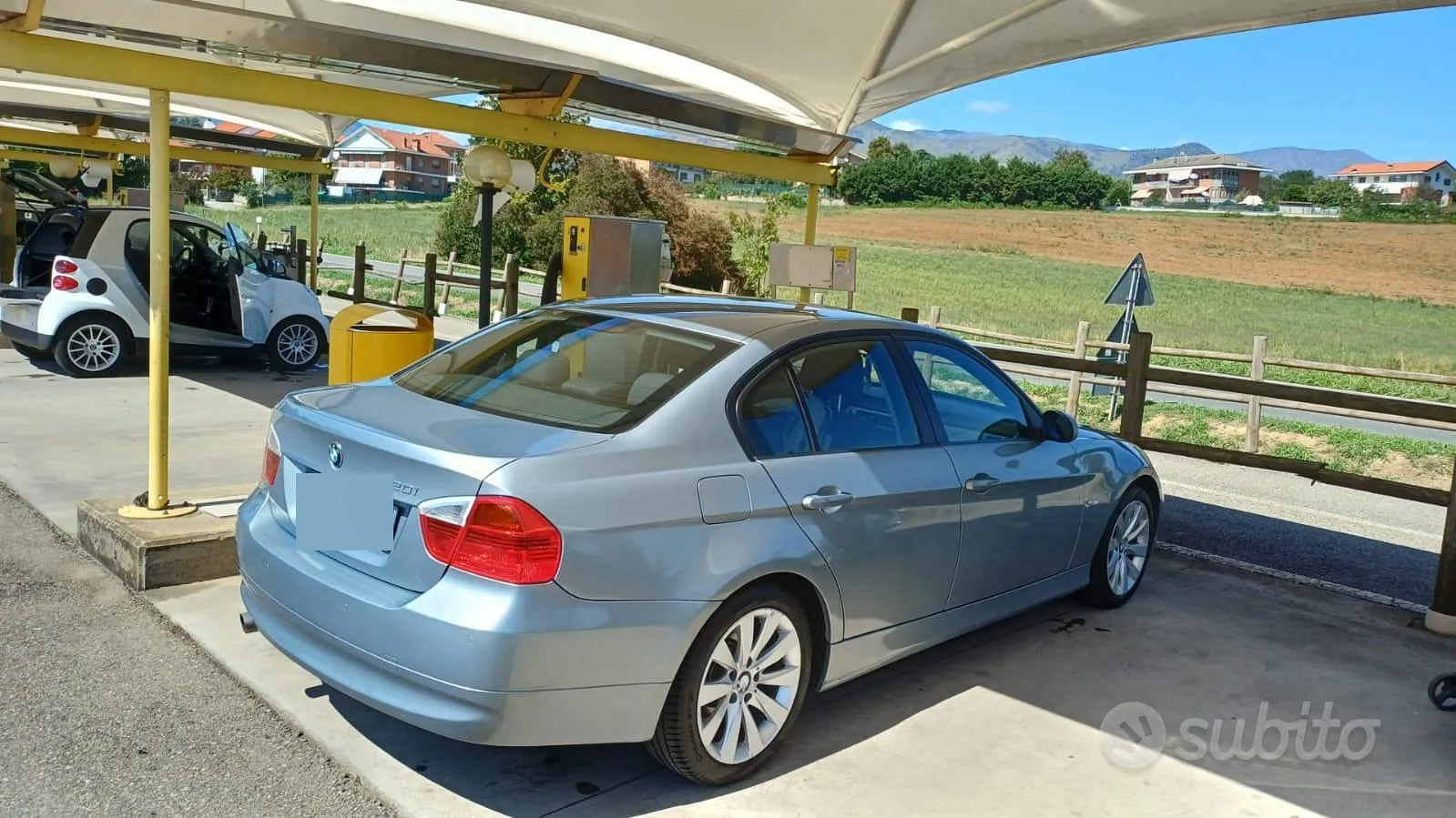 BMW 320I