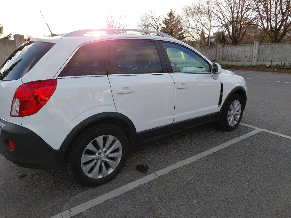 Opel Antara 2017 photo 2