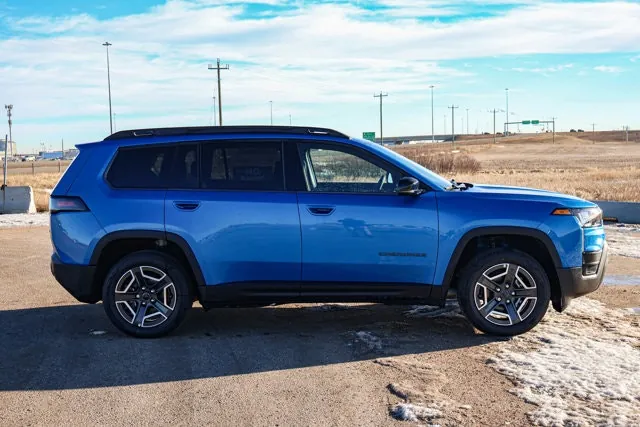 Jeep Cherokee 2026 photo 4