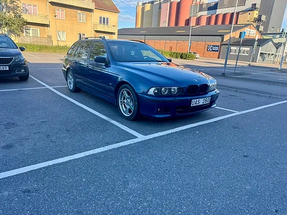 BMW 525I