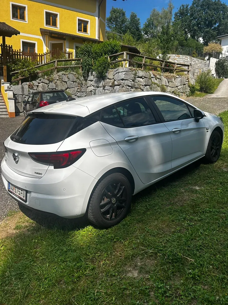 Opel Astra 2019 photo 3