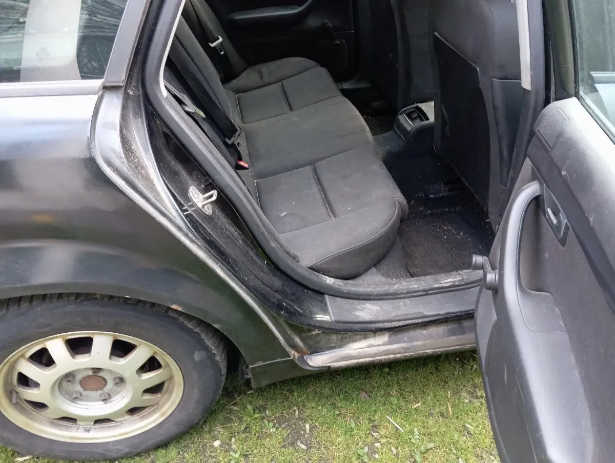 Audi A4 2003 photo 2