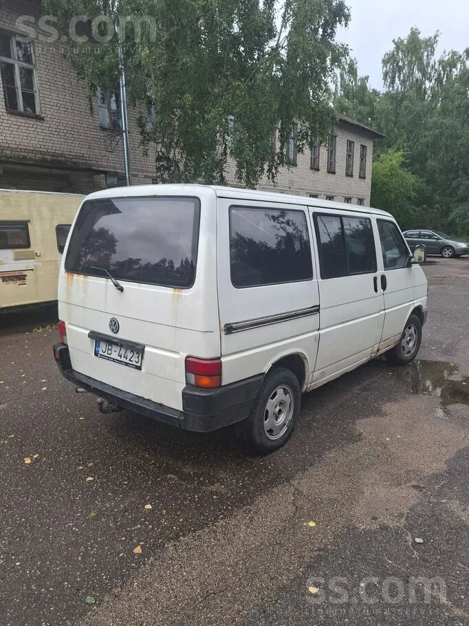 Volkswagen T4 1992 photo 3