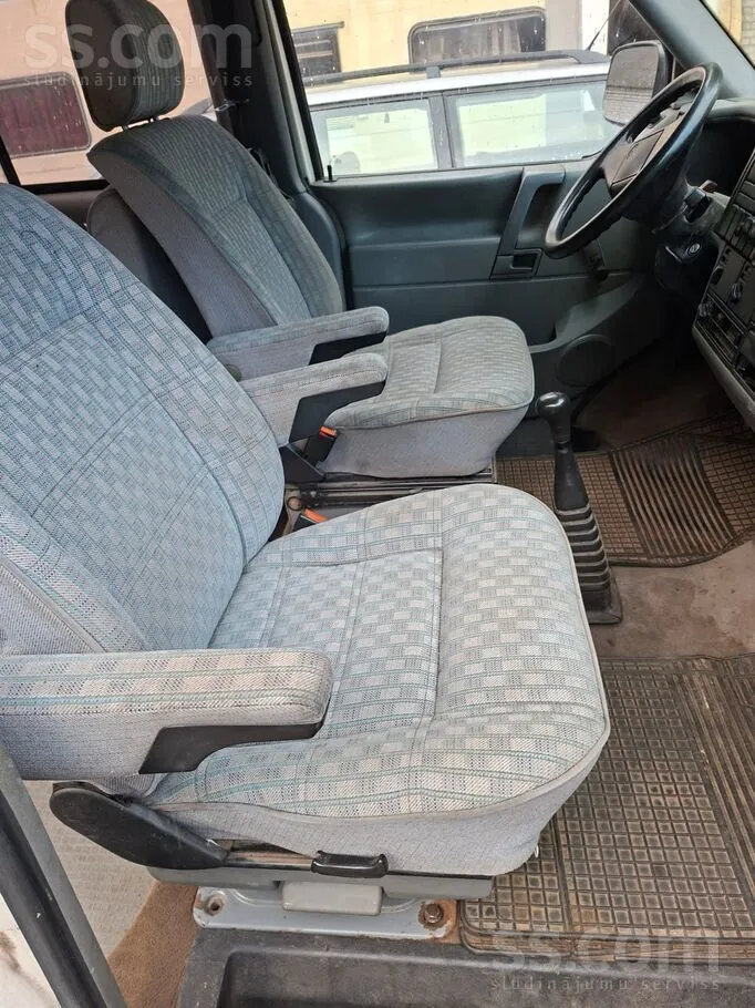 Volkswagen T4 1992 photo 5