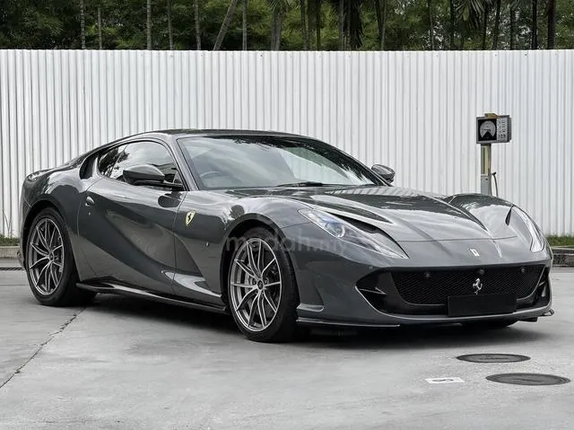 Ferrari 812 Superfast