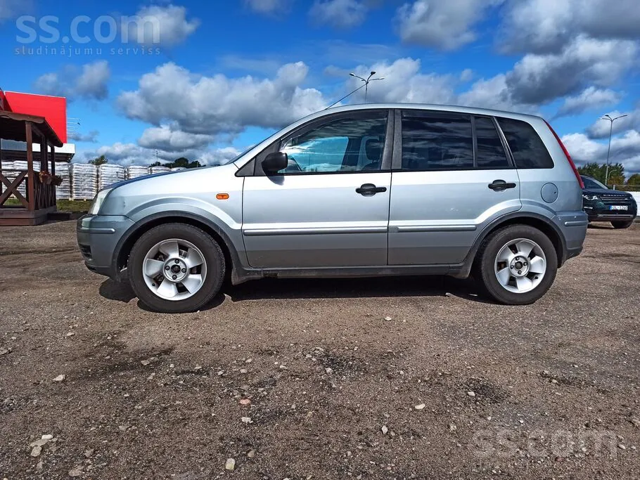Ford Fusion 2004 photo 4