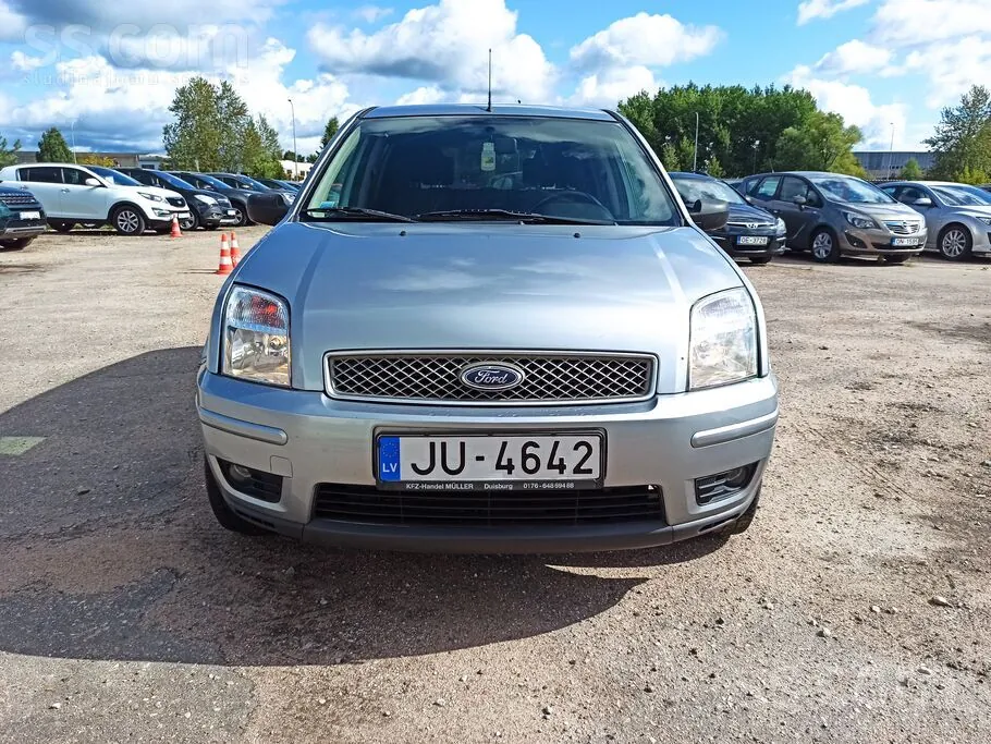Ford Fusion 2004 photo 3