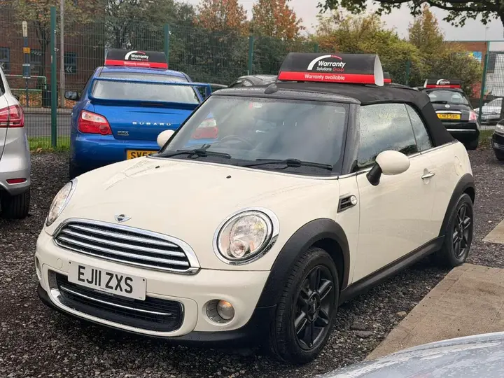 Mini Convertible 2011 photo 5