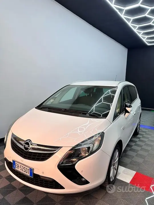 Opel Zafira 2013 photo 4