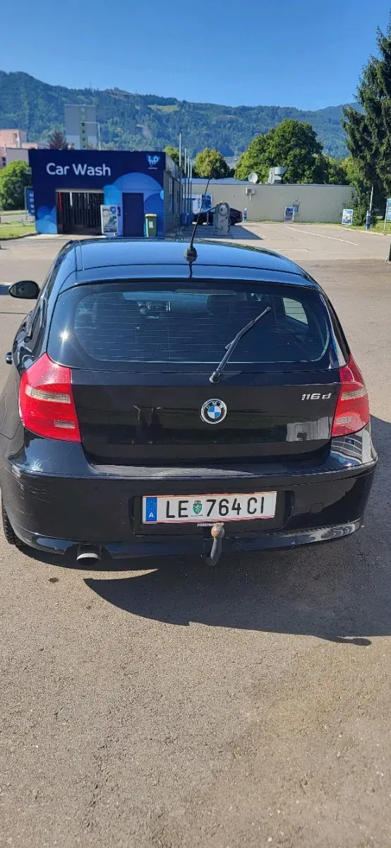 BMW 1 Series 2009 photo 3