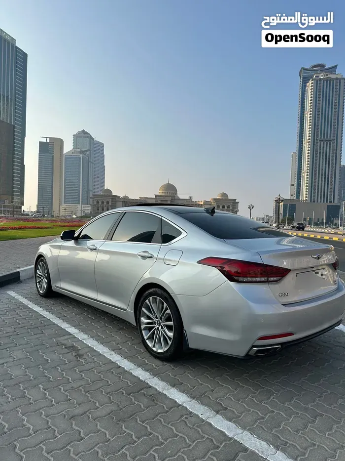 Genesis G80 2017 photo 2