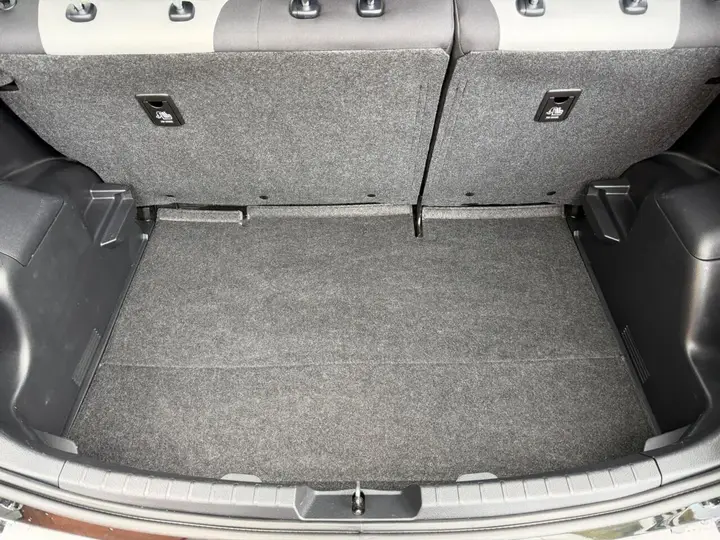 Toyota Yaris 2018 photo 5