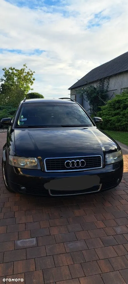 Audi A4 Avant 2004 photo 2