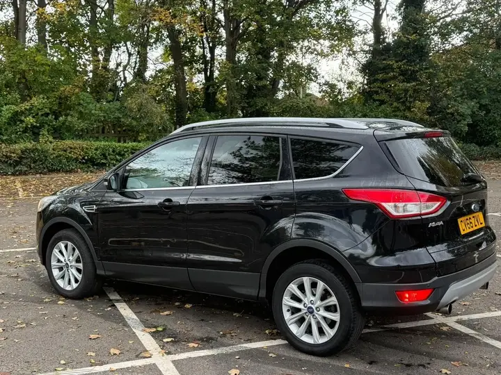 Ford Kuga 2016 photo 3