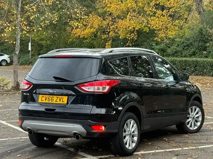 Ford Kuga 2016 photo 2