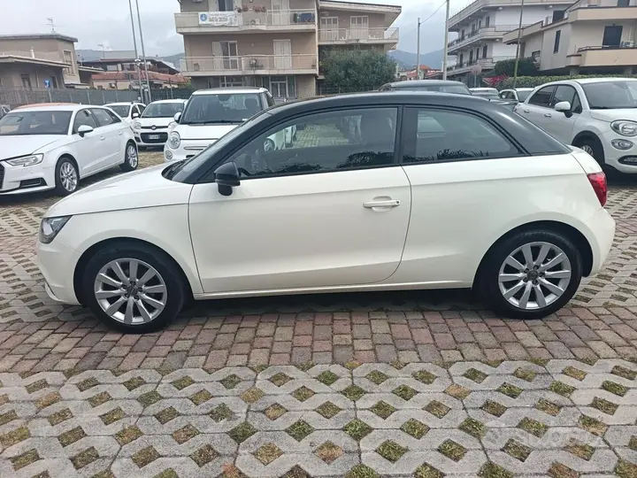 Audi A1 2014 photo 5