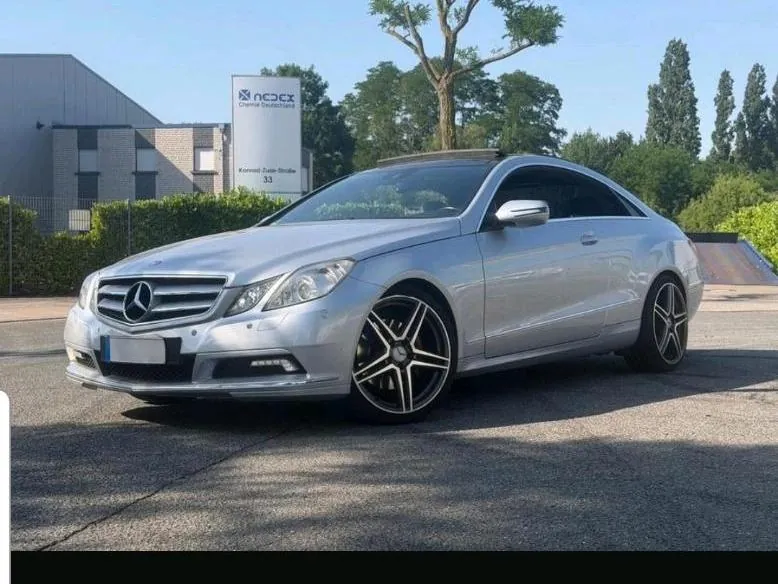 Mercedes-Benz E 350 Cgi Coupé