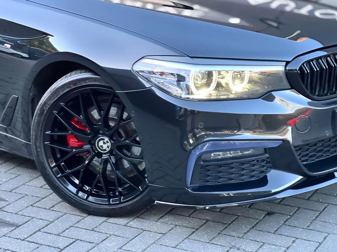 BMW 5 Series 2019 photo 4