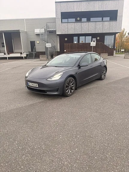 Tesla Model 3 2019 photo 2