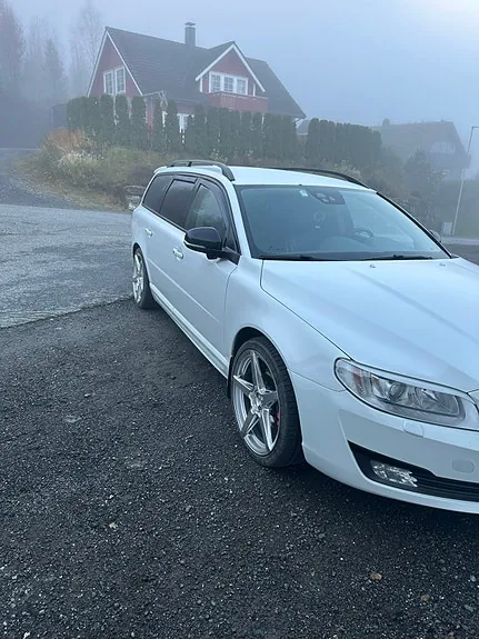 Volvo V70 2015 photo 5