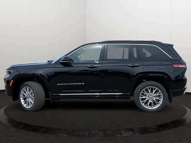 Jeep Grand Cherokee 2025 photo 2