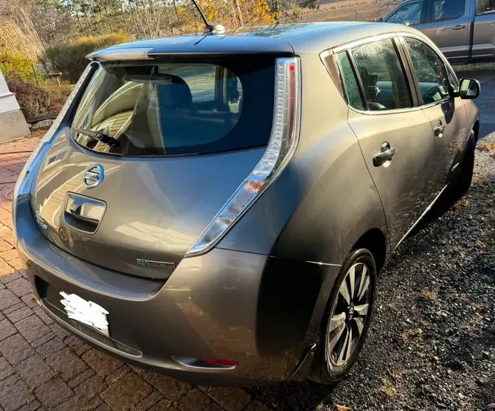 Nissan Leaf 2014 photo 3