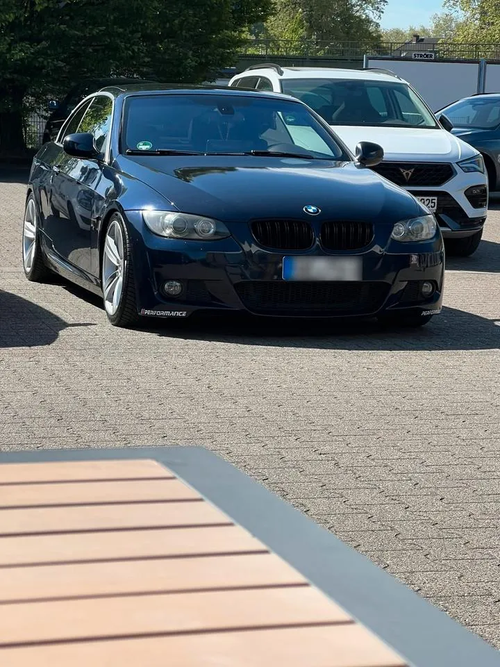 BMW E93