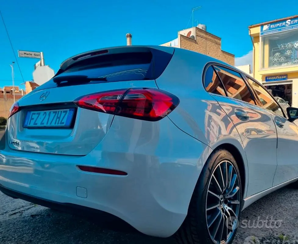 Mercedes-Benz A-Class 2019 photo 2