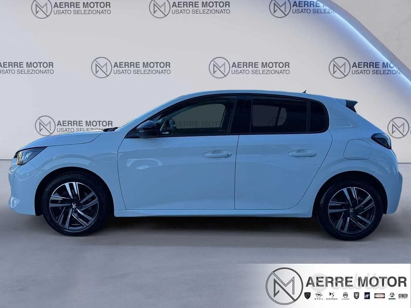 Peugeot 208 2022 photo 4