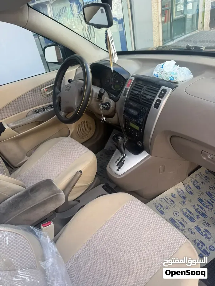 Hyundai Tucson 2008 photo 2
