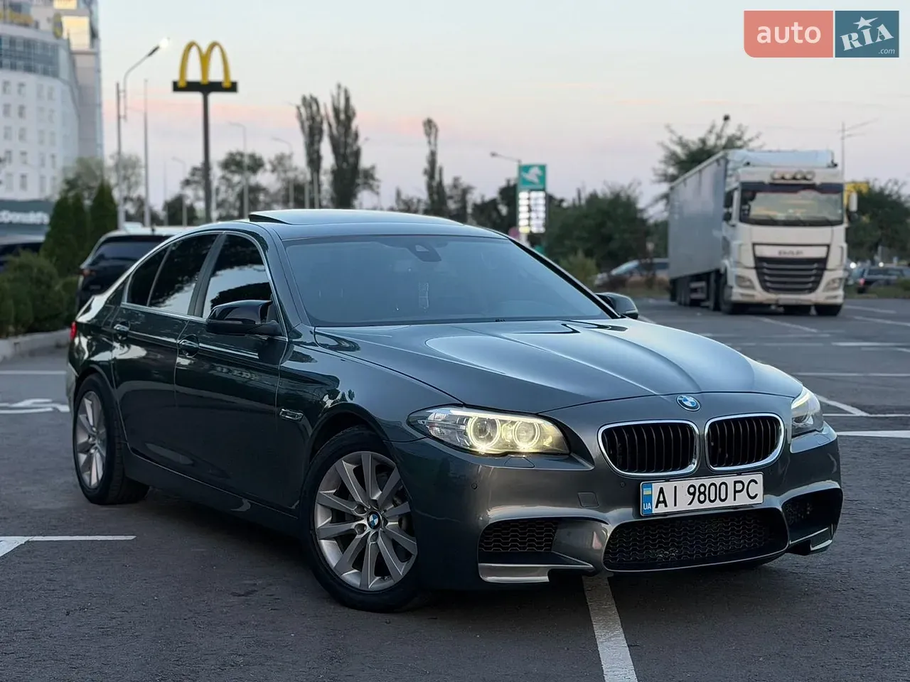 BMW 5 Series 2014 photo 2