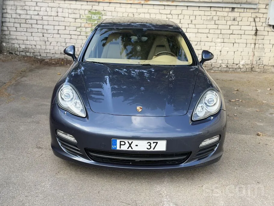 Porsche Panamera 2011 photo 3