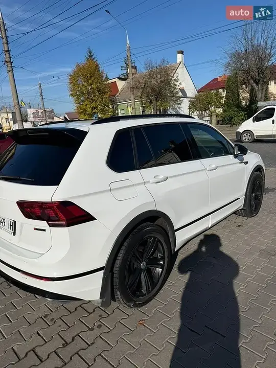Volkswagen Tiguan 2019 photo 2