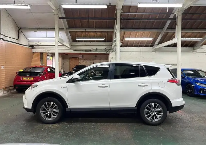 Toyota Rav4 2016 photo 5