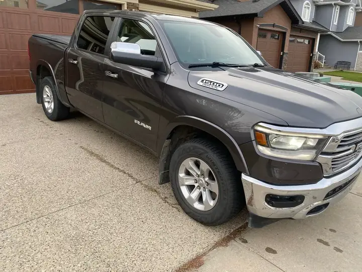 Dodge Ram 1500 2019 photo 2
