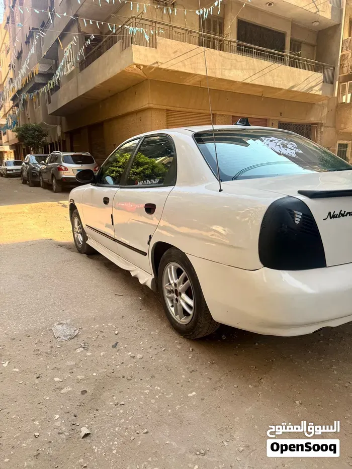 Daewoo Nubira 1998 photo 2