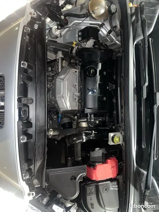 Peugeot 308 2008 photo 4
