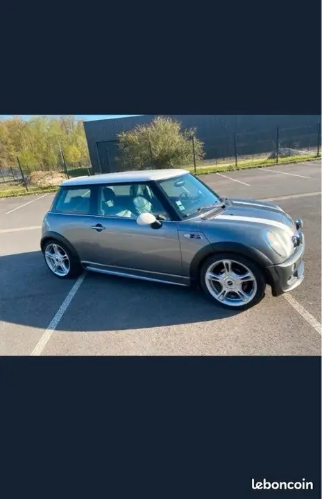 Mini Cooper S 2004 photo 2