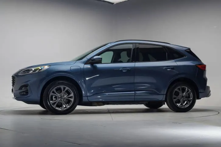 Ford Kuga 2023 photo 2