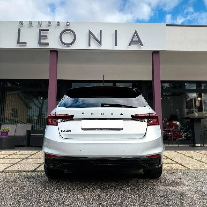Skoda Fabia 2023 photo 5