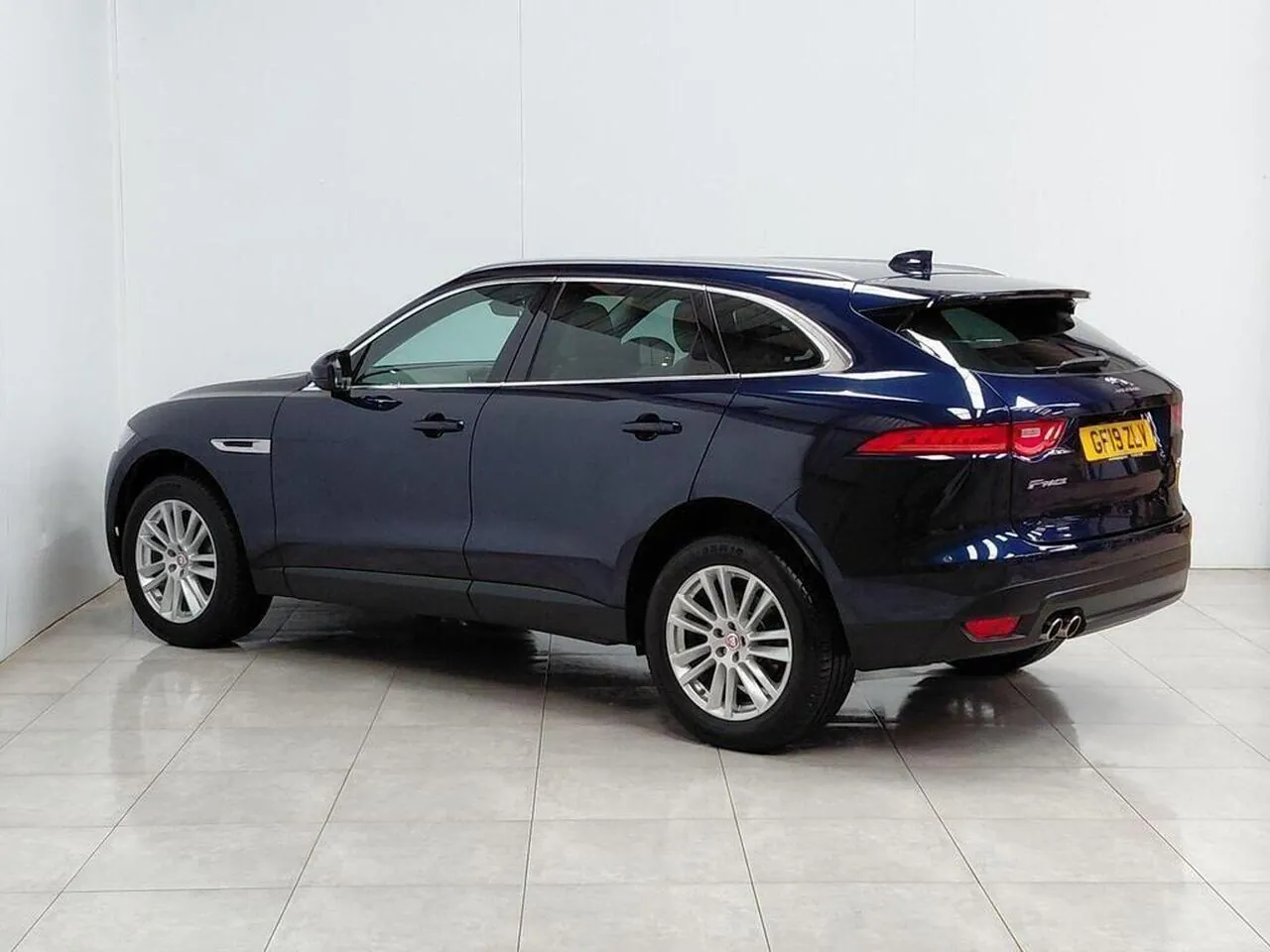 Jaguar F-Pace 2019 photo 3