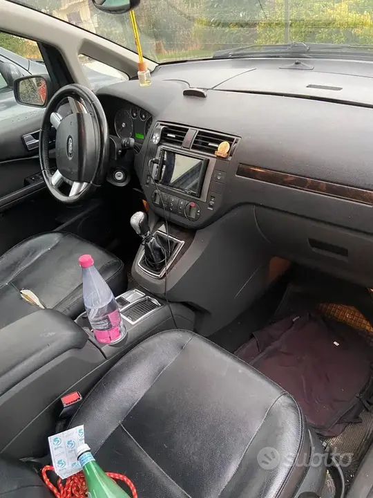 Ford C-Max 2005 photo 2