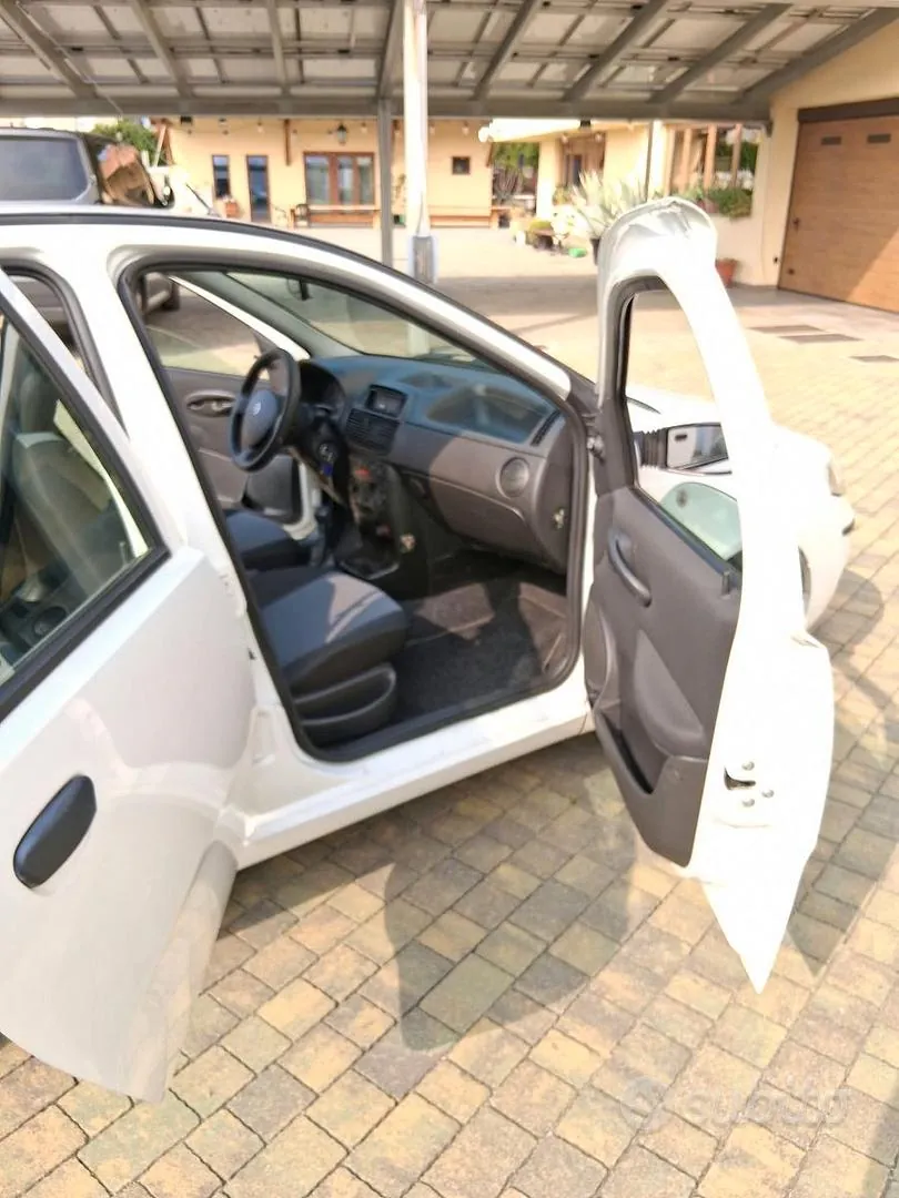 Fiat Punto 2005 photo 5