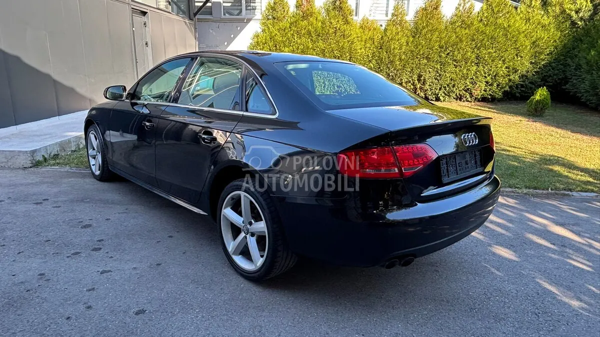 Audi A4 2010 photo 3