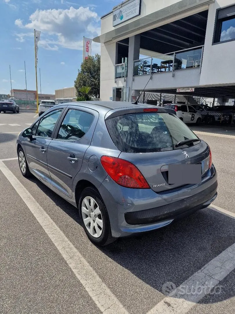 Peugeot 207 2007 photo 4
