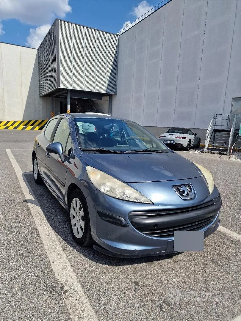 Peugeot 207 2007 photo 2