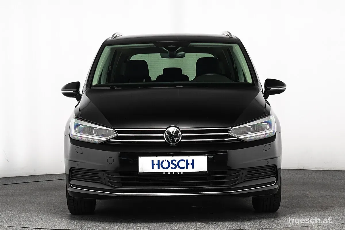 Volkswagen Touran 2025 photo 2