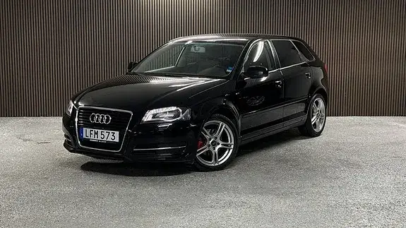 Audi A3 2011 photo 3