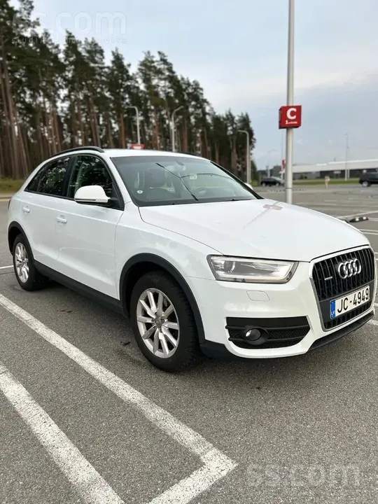 Audi Q3 2012 photo 5
