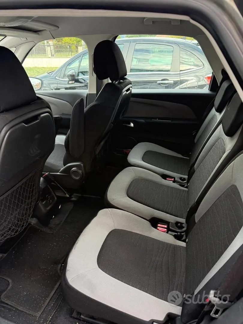 Citroen C4 Picasso 2015 photo 4